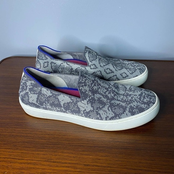 Rothy's Snake Gray Retired Print Sneaker Loafer Size 6.5 - Picture 3 of 8